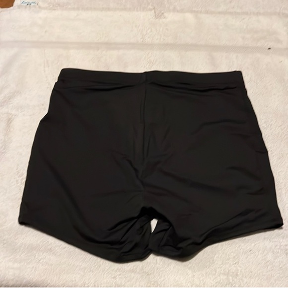 SKIMS NWT ZIP-UP SWIM MID WAIST SHORTS Size XL - Picture 2 of 3